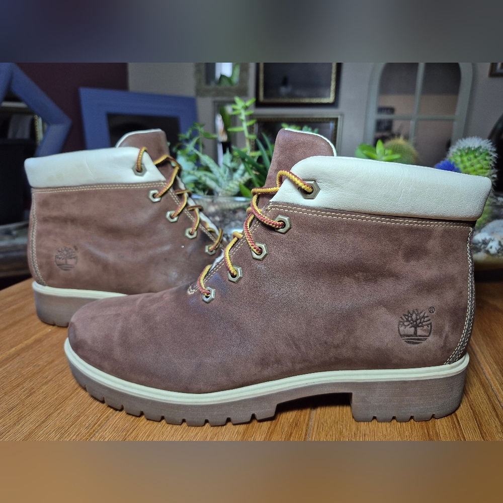 Timberland Dark Brown‎ Suede Boots - Womens Size 9